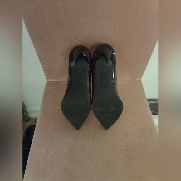 Crimson Heels size 7.5 - Picture 5 of 5